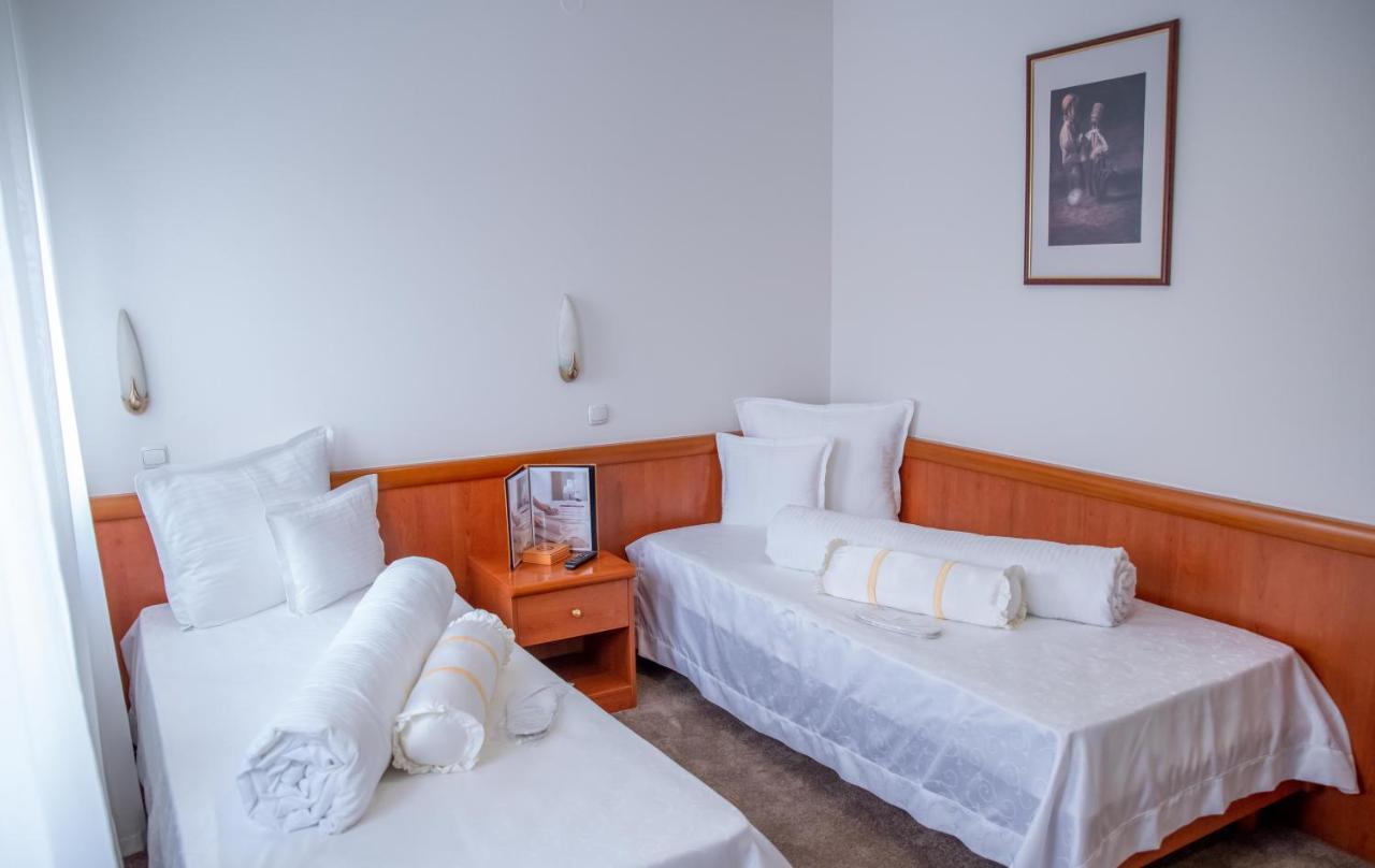 Hotel Integra Doboj Exterior photo